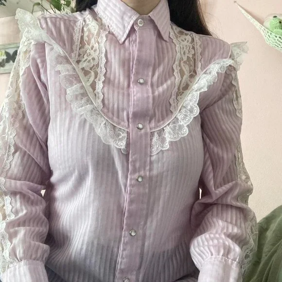 Small (7/8) - Vintage Miss Rodeo America Pastel light purple lace blouse - Picture 2 of 2